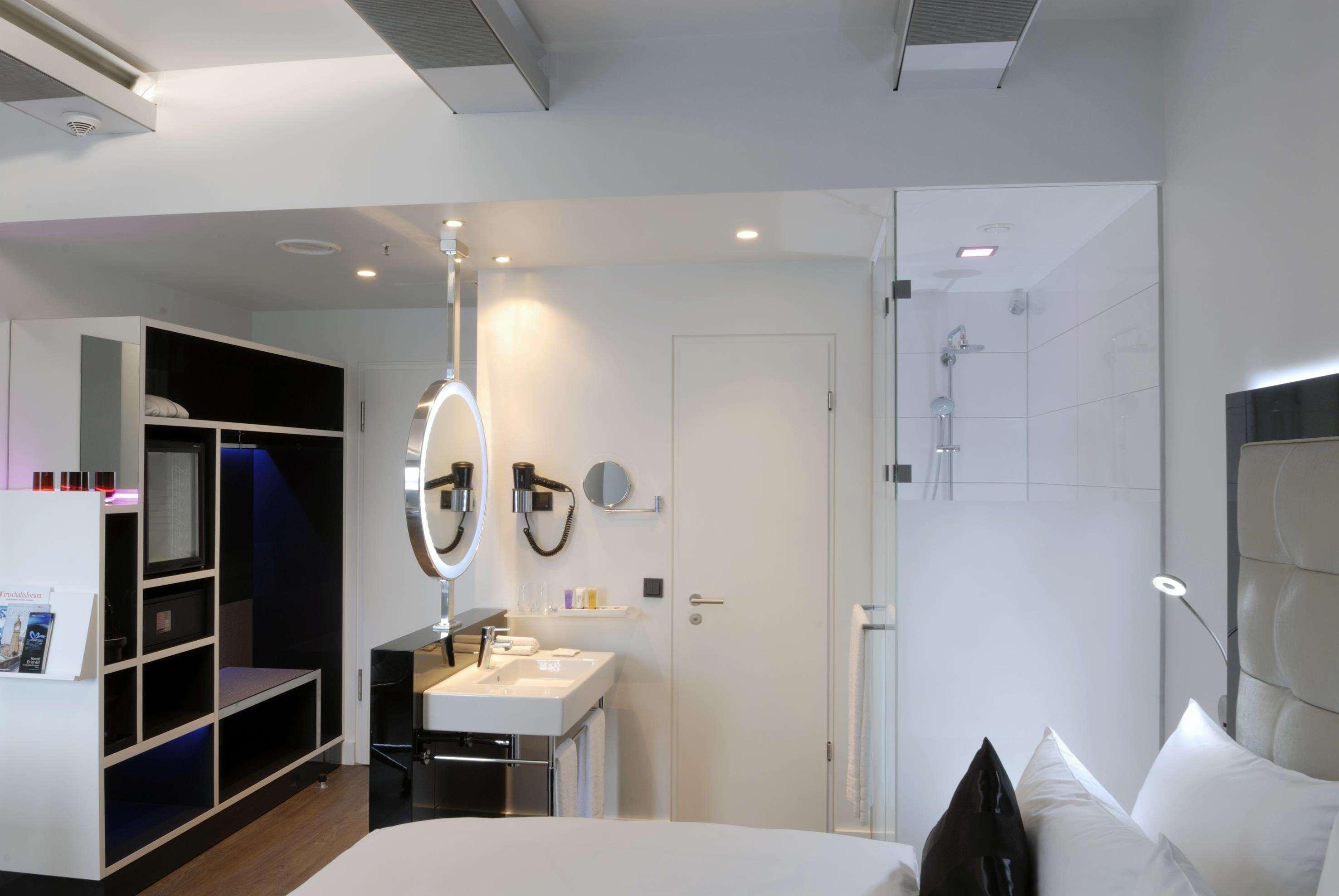 Innside By Melia Duesseldorf Hafen Екстериор снимка