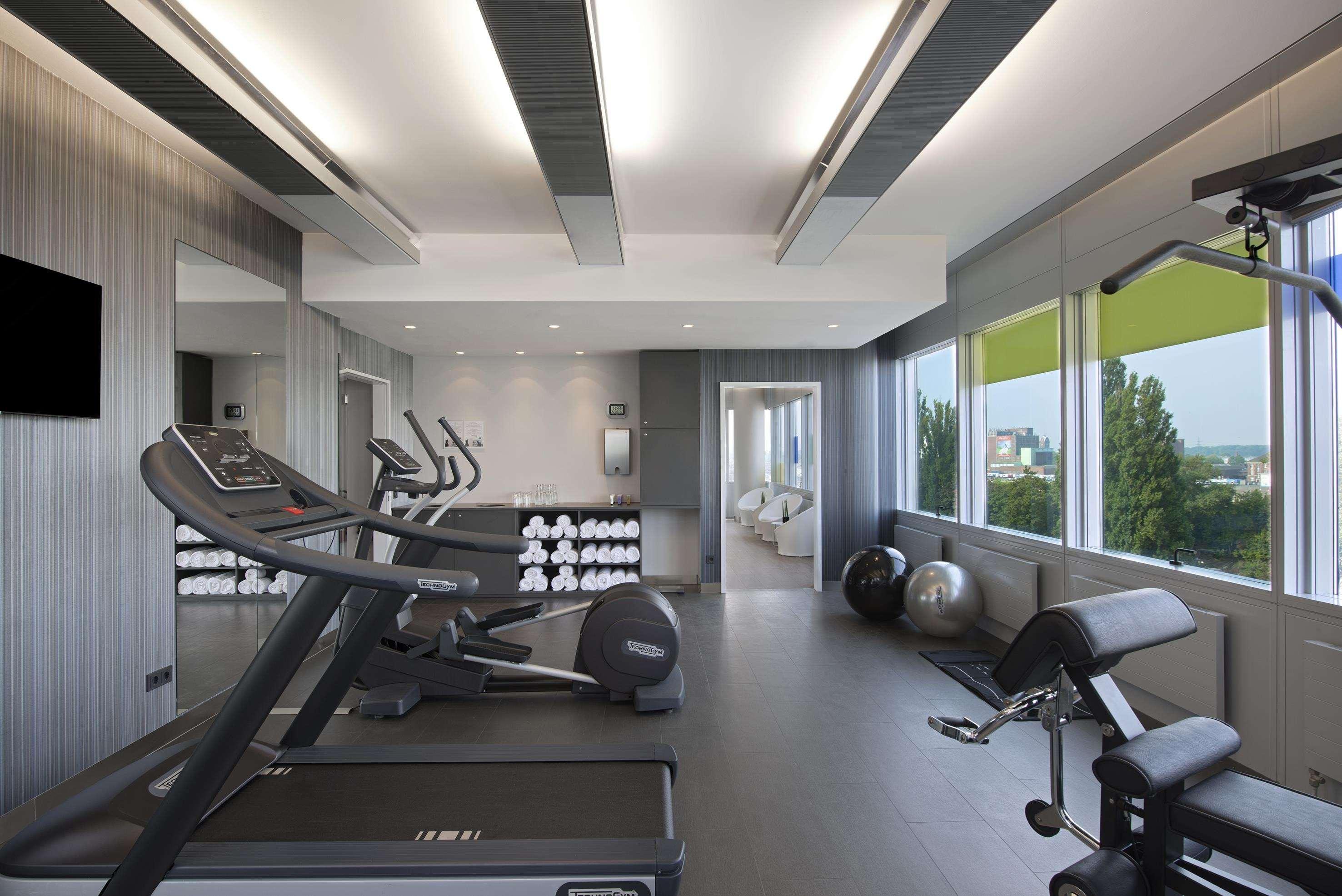 Innside By Melia Duesseldorf Hafen Екстериор снимка