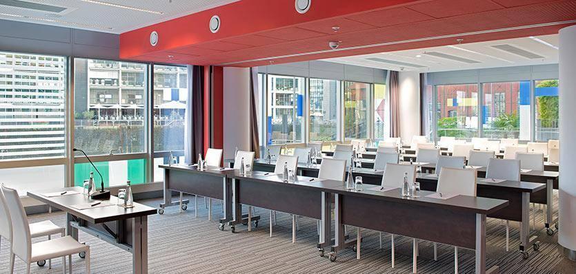 Innside By Melia Duesseldorf Hafen Екстериор снимка